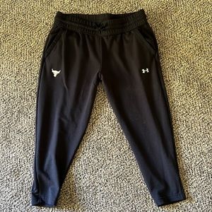 Project Rock Underarmour Black Cropped Sweatpants